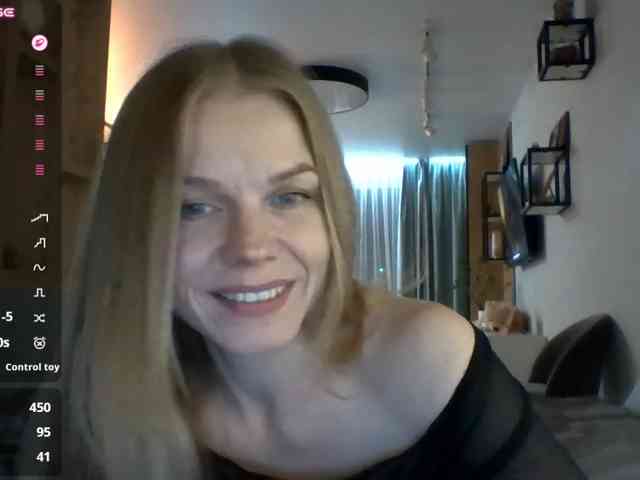 BlondaTina
