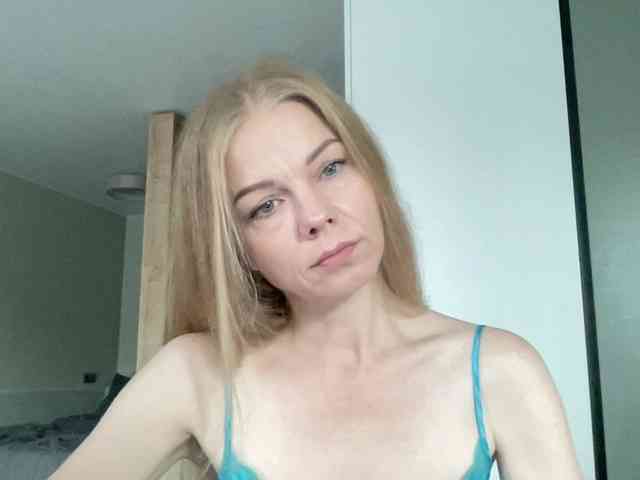 Tina45516 Sex Cam Show
