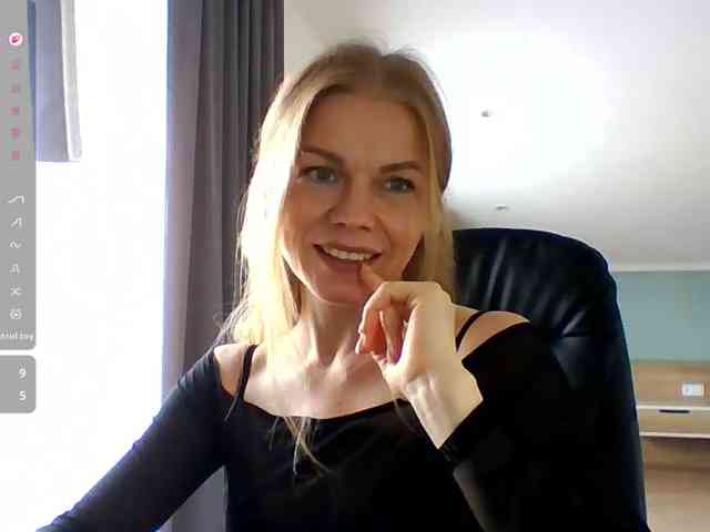 BlondaTina