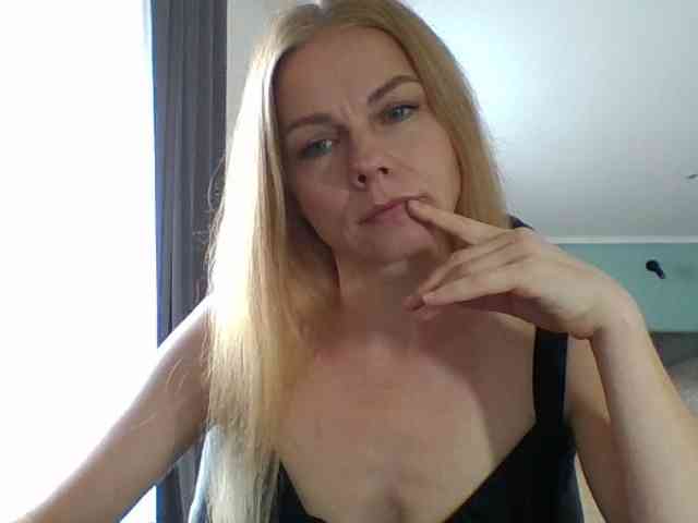 BlondaTina