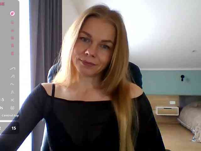 BlondaTina