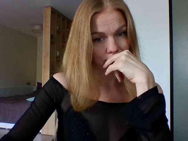 BlondaTina