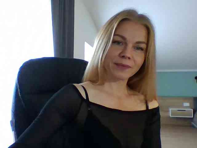 Tina45516 Tina45516