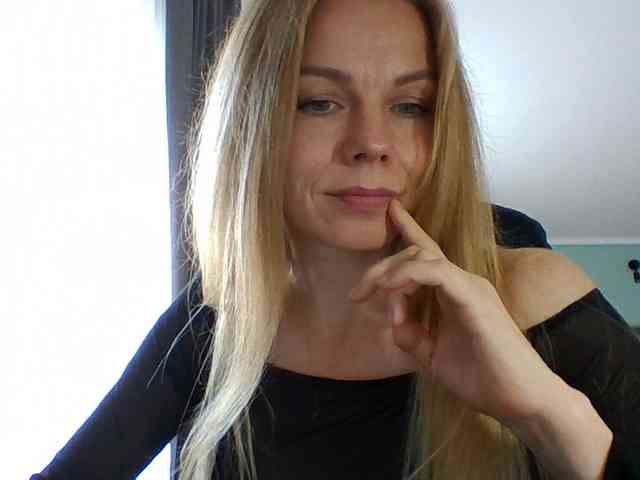 Модель: BlondaTina