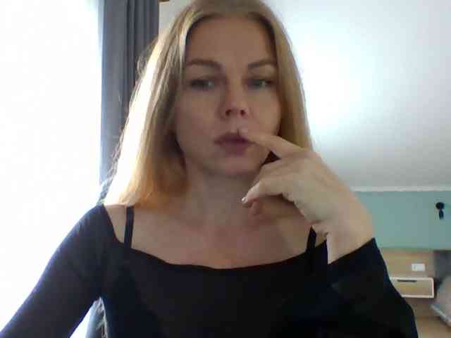BlondaTina