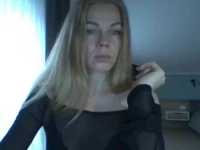 BlondaTina webcam