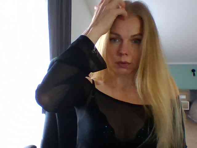 BlondaTina