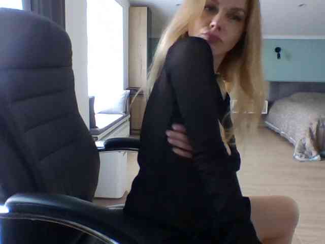 BlondaTina
