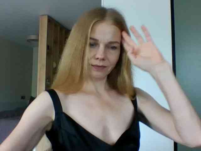 Tina45516 Sex Cam Show