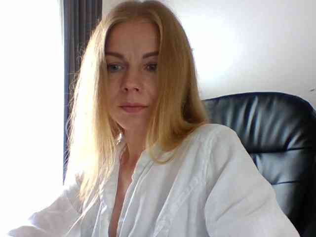 Tina45516 Tina45516