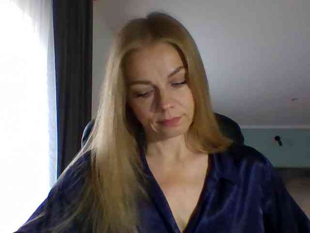 BlondaTina