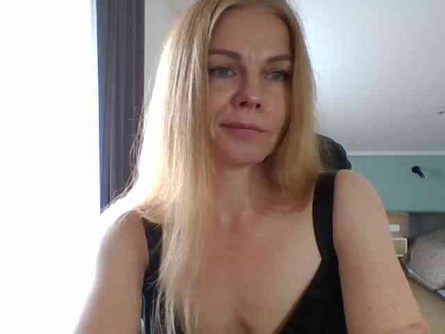 BlondaTina
