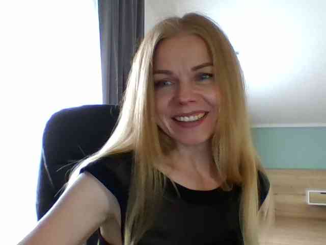 BlondaTina