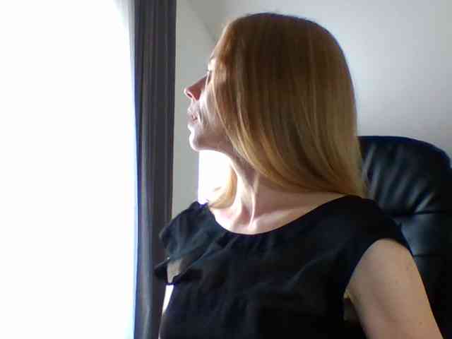 BlondaTina webcam