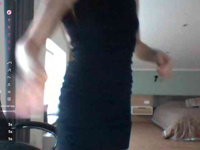 BlondaTina webcam