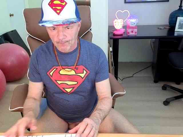 hotdadbodCA Live Webcam on BongaCams