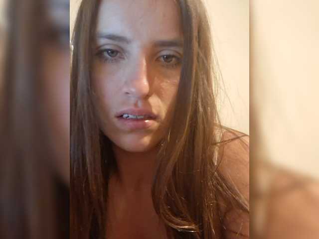 Reeyasimos live cam preview