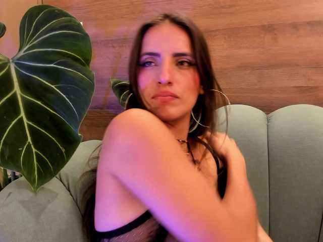 Reyasimos live cam on BongaCams