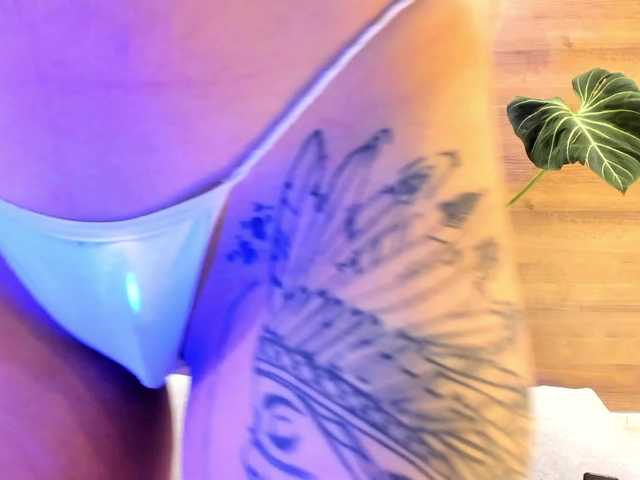 Reyasimos live cam on BongaCams