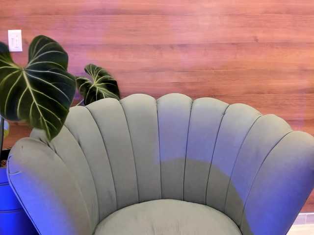 Reyasimos live cam on BongaCams