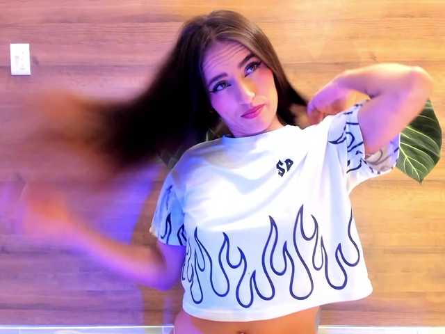 Reyasimos live webcam show