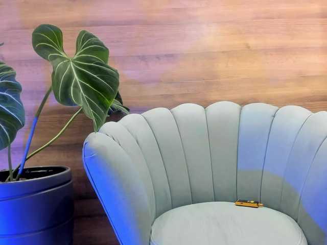 Reyasimos live cam on BongaCams