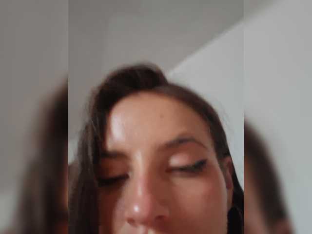 Reyasimos live cam on BongaCams