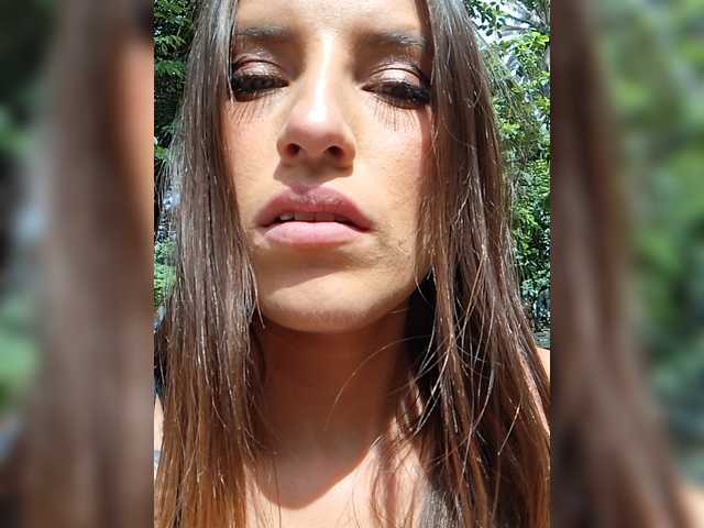 Reyasimos live cam on BongaCams