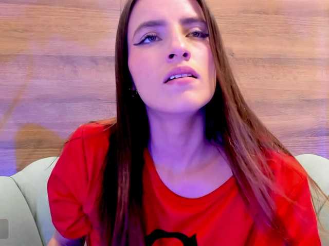 Reyasimos live cam on BongaCams