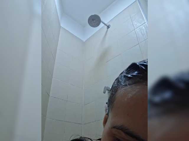 Reyasimos live cam on BongaCams