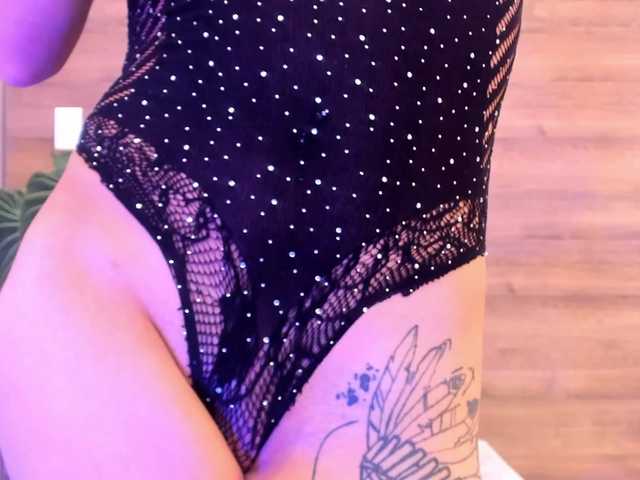 Reyasimos live webcam show