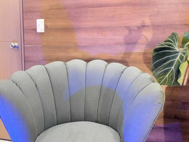 Reyasimos live cam on BongaCams