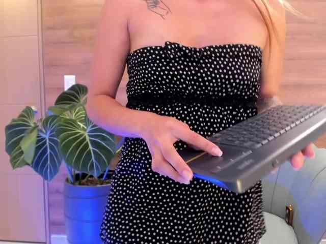 Reeyasimos webcam