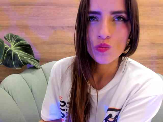 Reeyasimos webcam