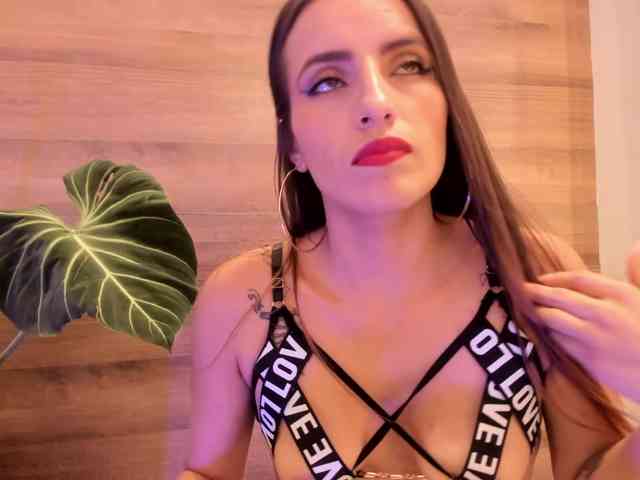 Reyasimos Sex Cam Show