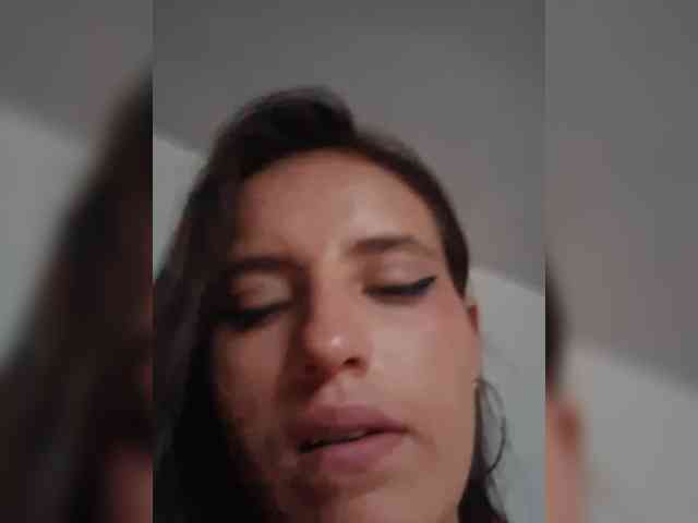 Reeyasimos webcam