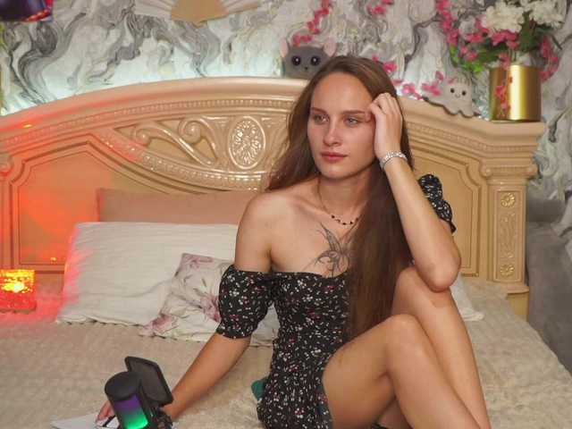 Avetta live webcam show