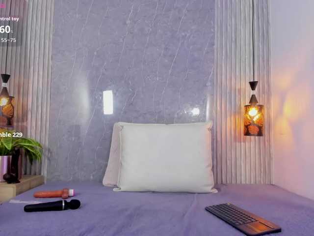 Samantha-Skyy live cam