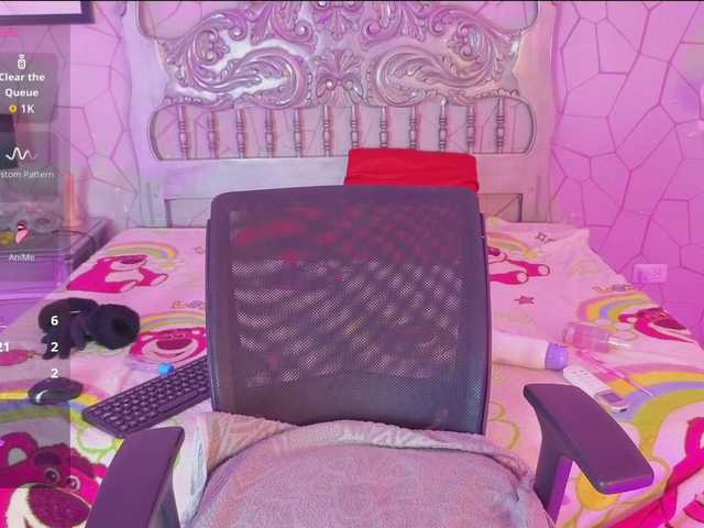 halaia1 live cam on BongaCams