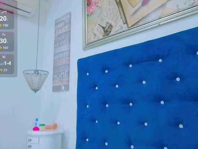 halaia1 live cam on BongaCams