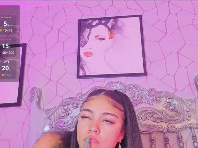 halaia1 live cam on BongaCams