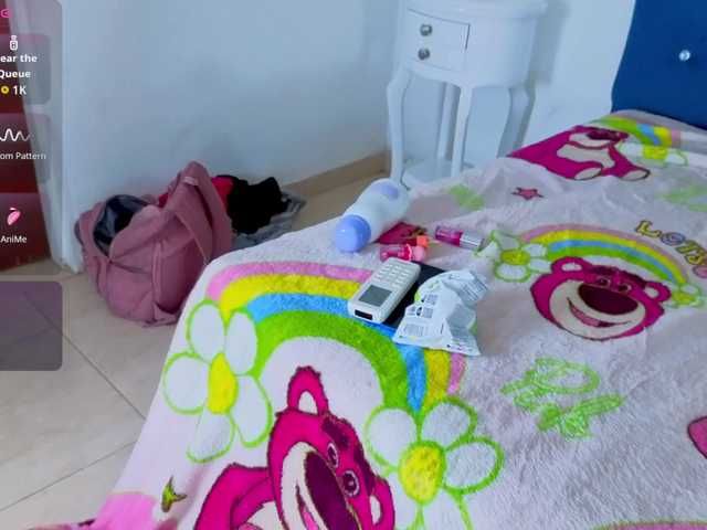 halaia1 live cam on BongaCams