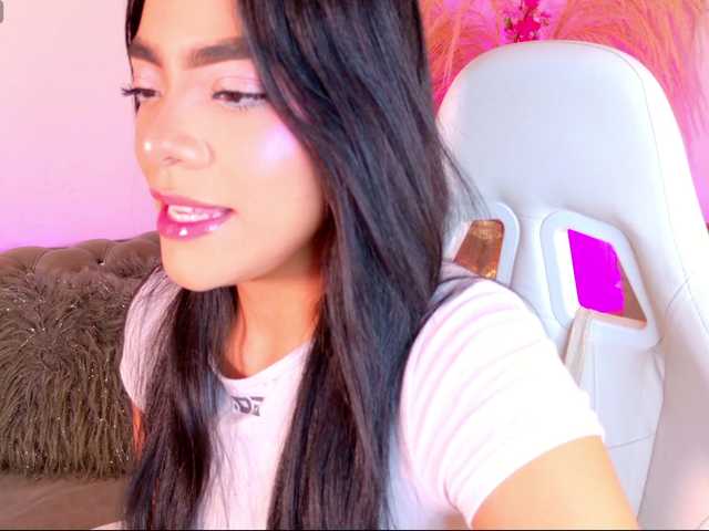 IzanThorne live cam on BongaCams