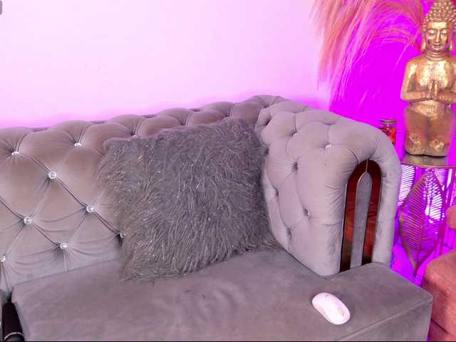 IzanThorne live cam on BongaCams