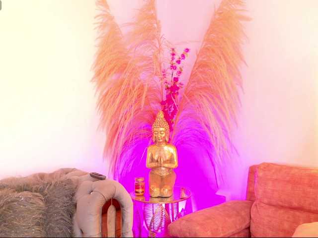 IzanThorne live cam on BongaCams