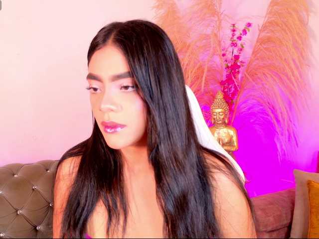 IzanThorne live cam on BongaCams