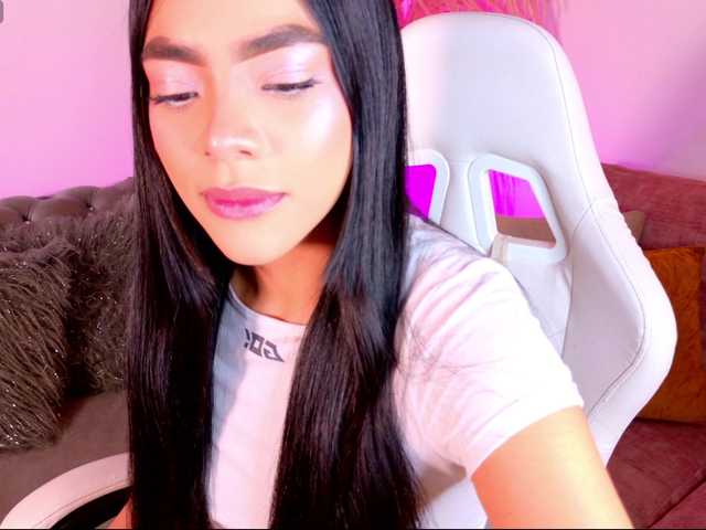 IzanThorne live cam on BongaCams