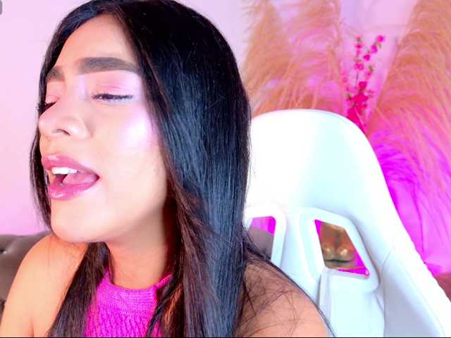 IzanThorne live cam on BongaCams
