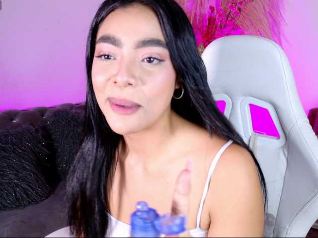 IzanThorne live cam on BongaCams