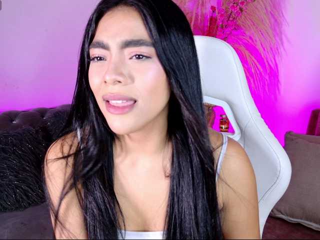 IzanThorne live cam on BongaCams